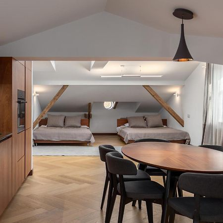Roze Brivzemnieka Apartments 利耶帕亚 外观 照片